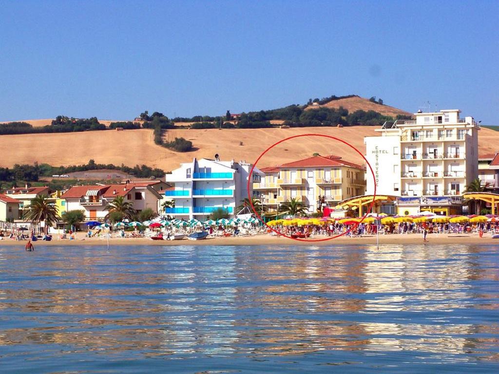 Le Palme 2 Pineto Vacanza Екстер'єр фото